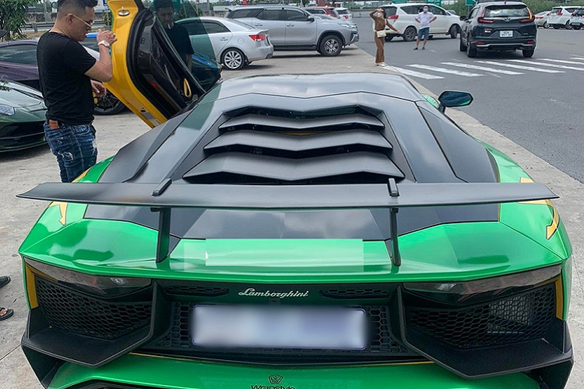 Lamborghini Aventador SV hon 30 ty vua ve Viet Nam da 