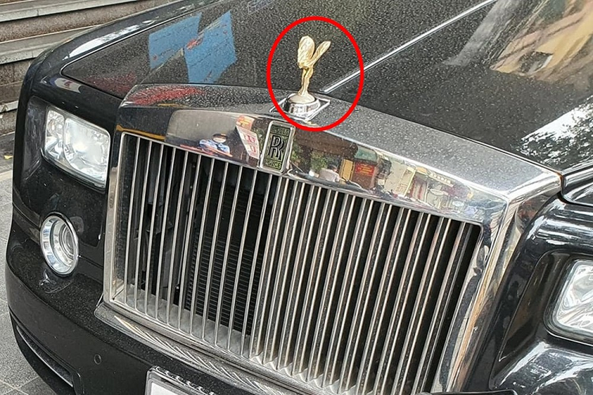 Rolls-Royce Phantom “Rong” hon 35 ty cua Bau Kien bat ngo tai xuat-Hinh-5