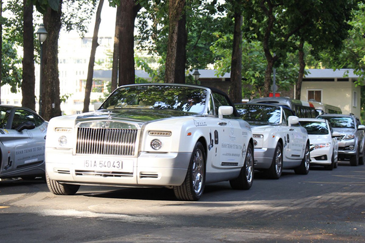 Dai gia so huu Rolls-Royce Phantom chuc ty nhieu nhat Viet Nam la ai?-Hinh-2