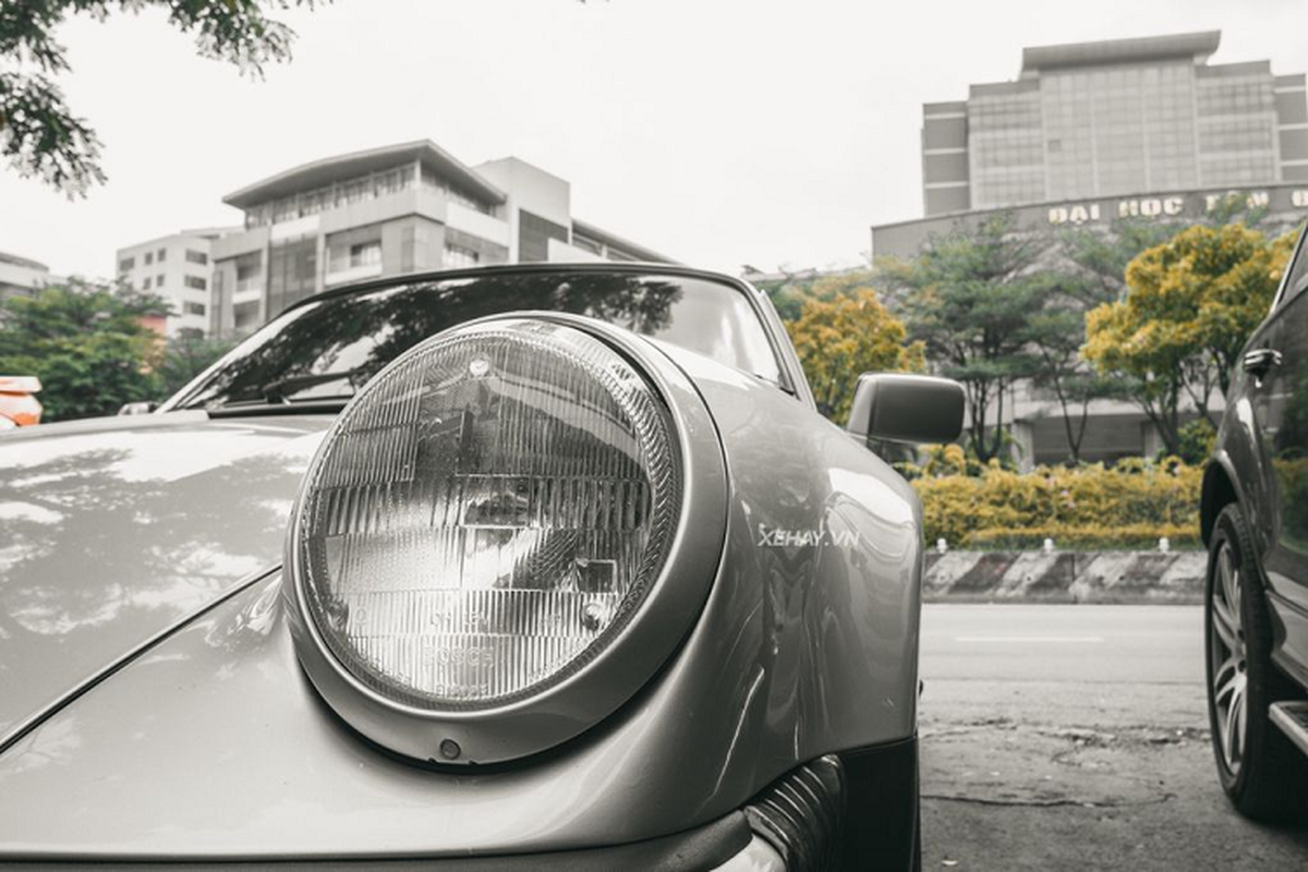 Day la chiec Porsche 930 Turbo 