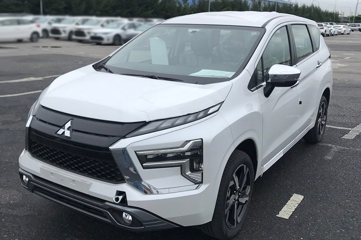 Mitsubishi Xpander 2022 da ve Viet Nam, duoc nang cap nhung gi?