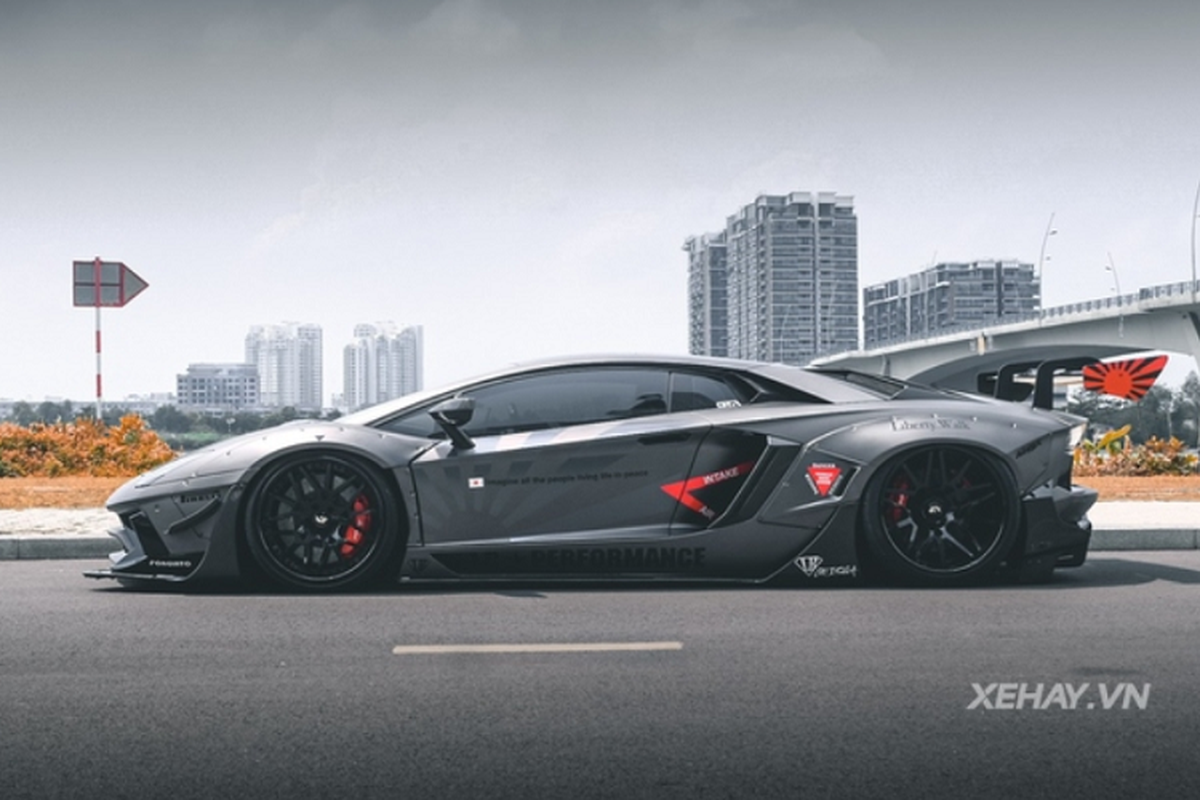 Chiec Lamborghini Aventador do Liberty Walk hon 3 ty doc nhat Viet Nam-Hinh-6