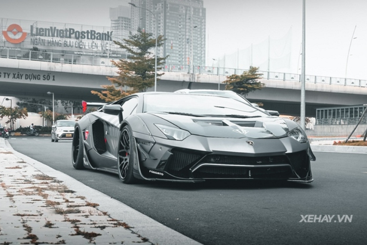 Chiec Lamborghini Aventador do Liberty Walk hon 3 ty doc nhat Viet Nam-Hinh-7