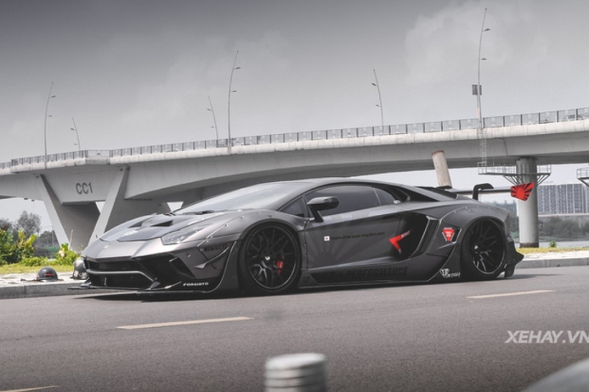 Chiec Lamborghini Aventador do Liberty Walk hon 3 ty doc nhat Viet Nam-Hinh-8