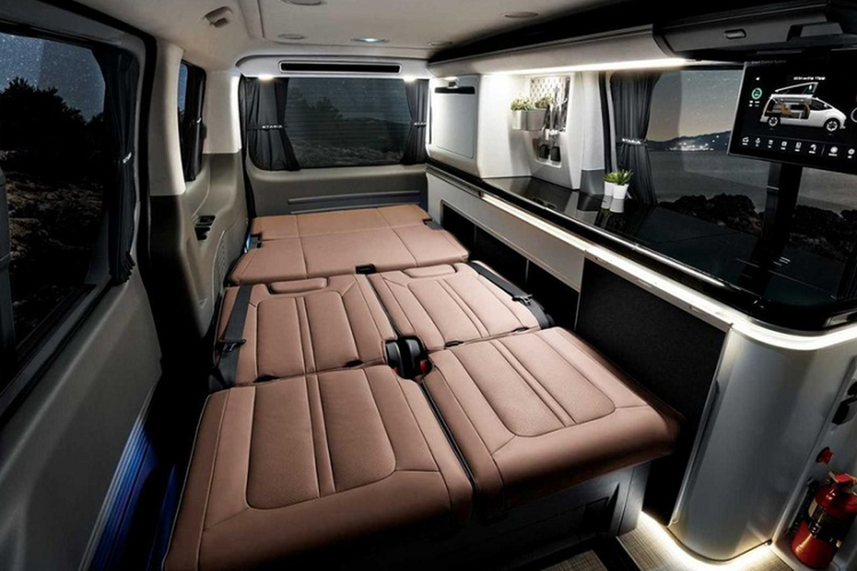 Hyundai Staria Lounge Camper - 