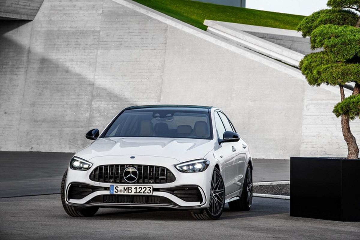 Ngam Mercedes-AMG C43 4Matic 2023, 