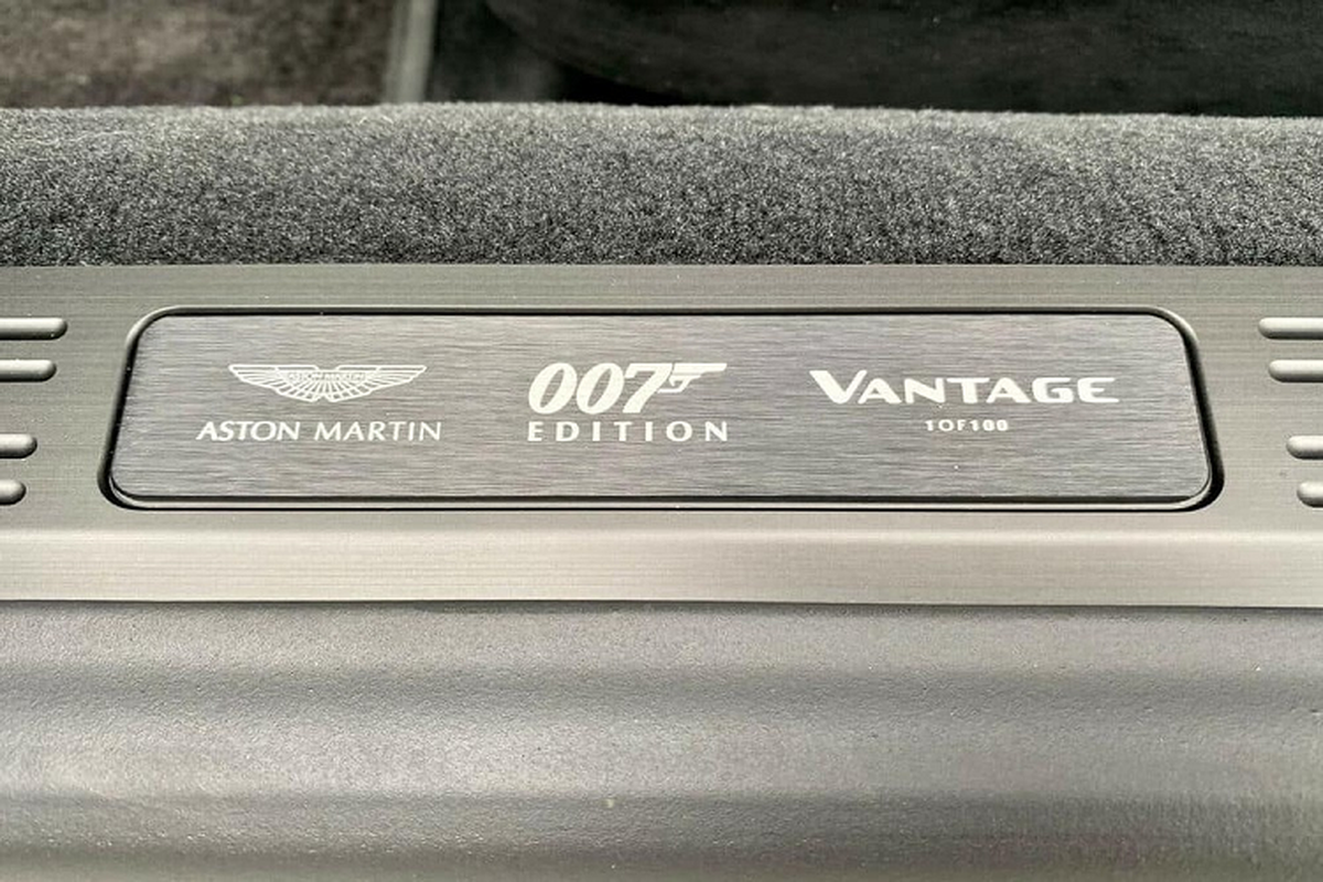 Aston Martin Vantage 007 Edition gioi han 100 chiec ve Viet Nam-Hinh-5
