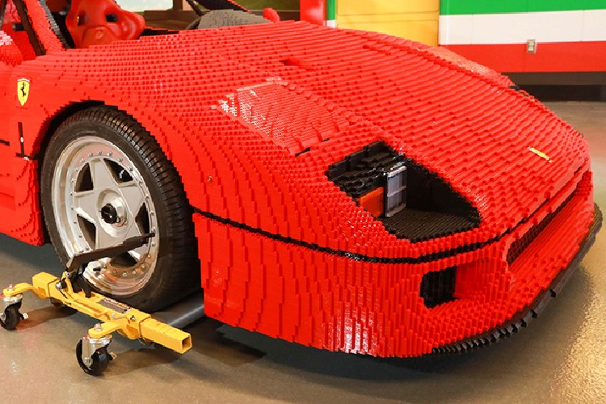 Sieu xe Ferrari F40 duoc lap rap bang hon 358.000 vien gach Lego-Hinh-6