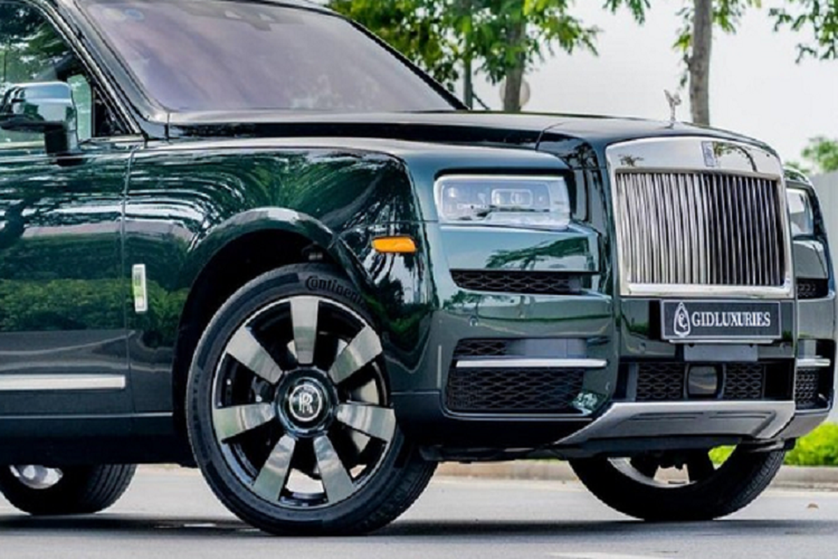 Rolls-Royce Cullinan gan 40 ty vua ve Ha Noi, dai gia da 