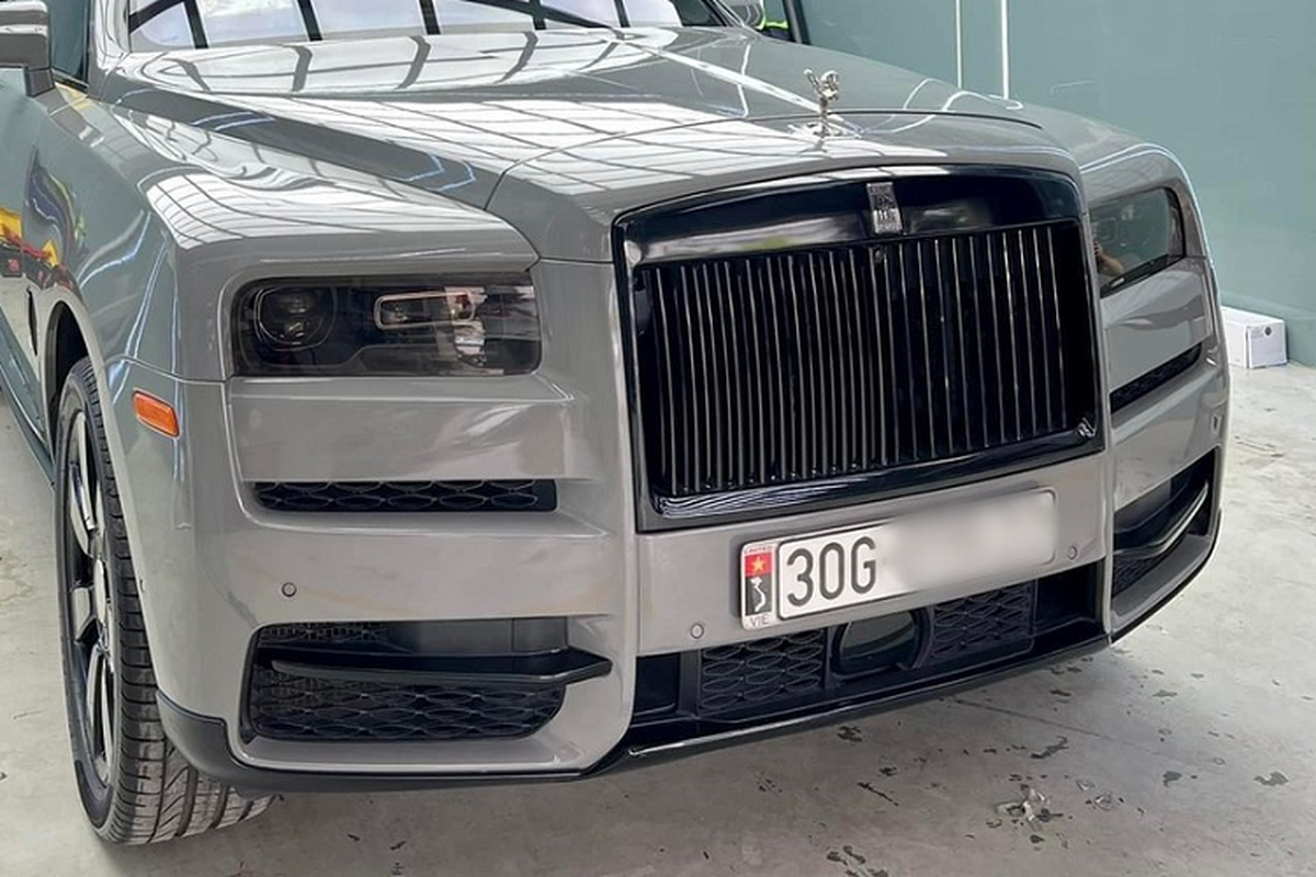 Rolls-Royce Cullinan Mugello cuc hiem cua dai gia Ha Noi doi mau-Hinh-2