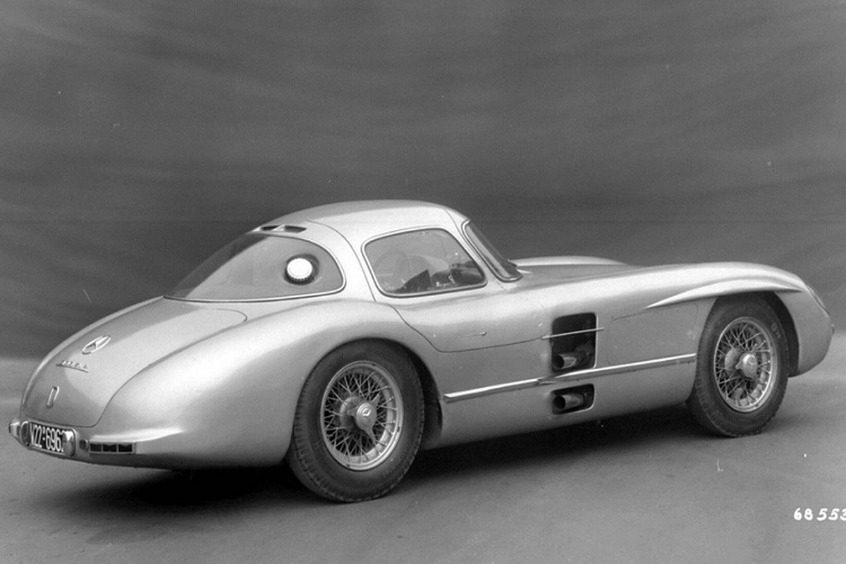 Mercedes-Benz co the da ban chiec 300 SLR toi hon 3278 ty dong?-Hinh-7