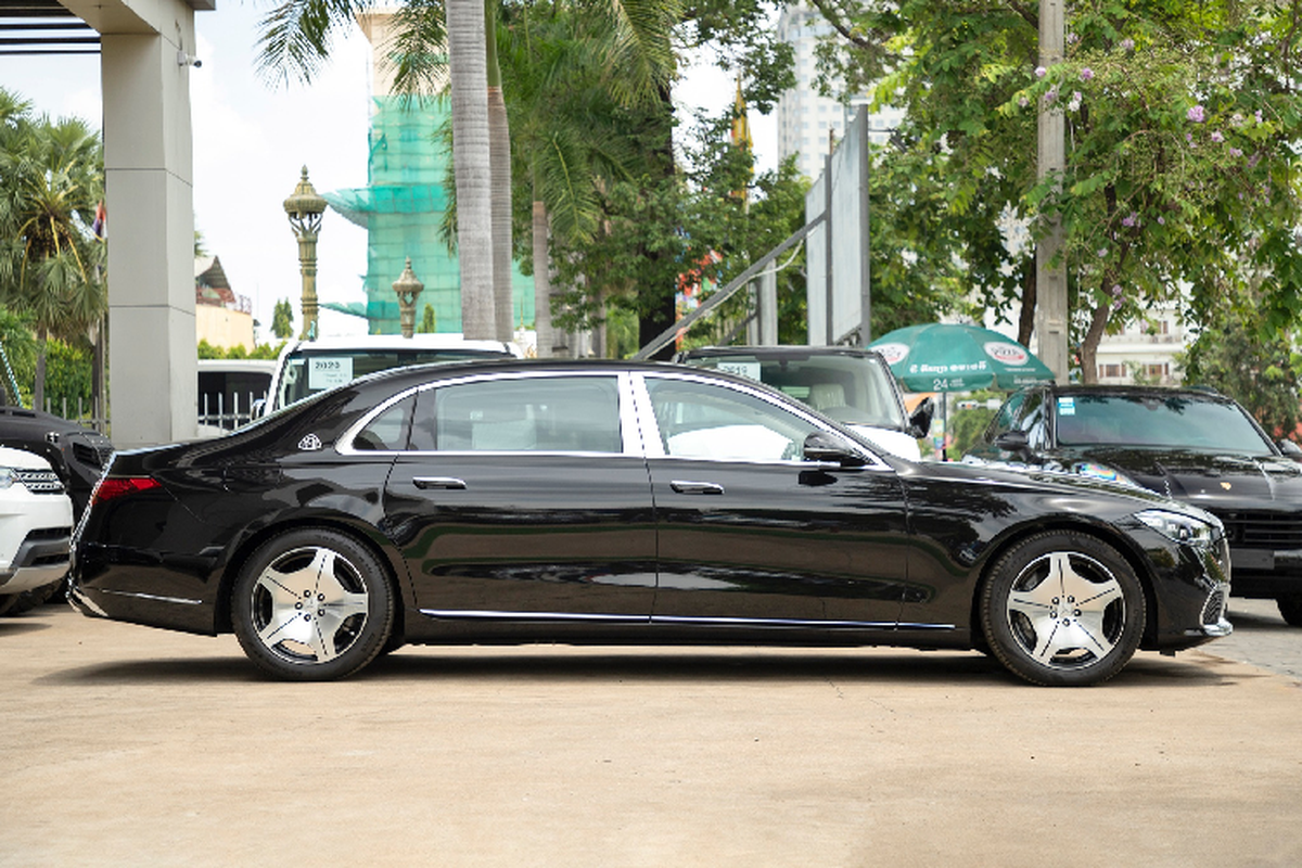 Mercedes-Maybach S-Class sieu sang gia re nhat, chi 8,2 ty tai Viet Nam-Hinh-2