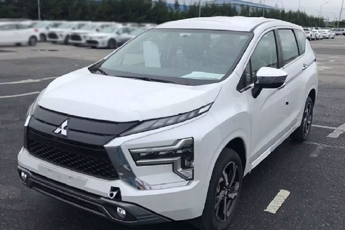 Mitsubishi Xpander 2022 da ve Viet Nam, Toyota Veloz Cross de chung-Hinh-8