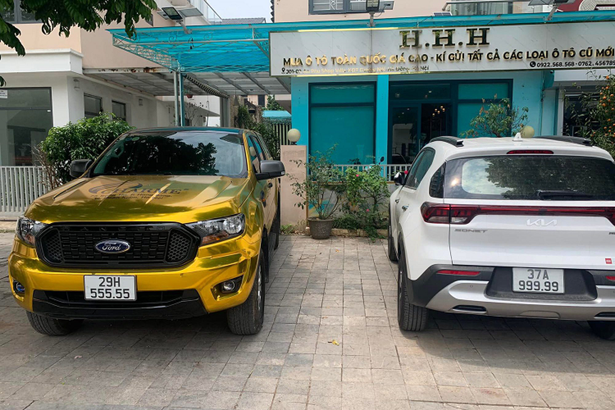 Ford Ranger bien ngu quy 5 o Ha Noi vao tan Nghe An de 