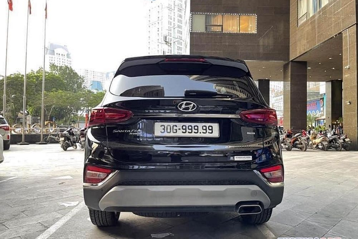 Day la nhung chiec xe SUV Hyundai SantaFe bien VIP nhat Viet Nam-Hinh-3