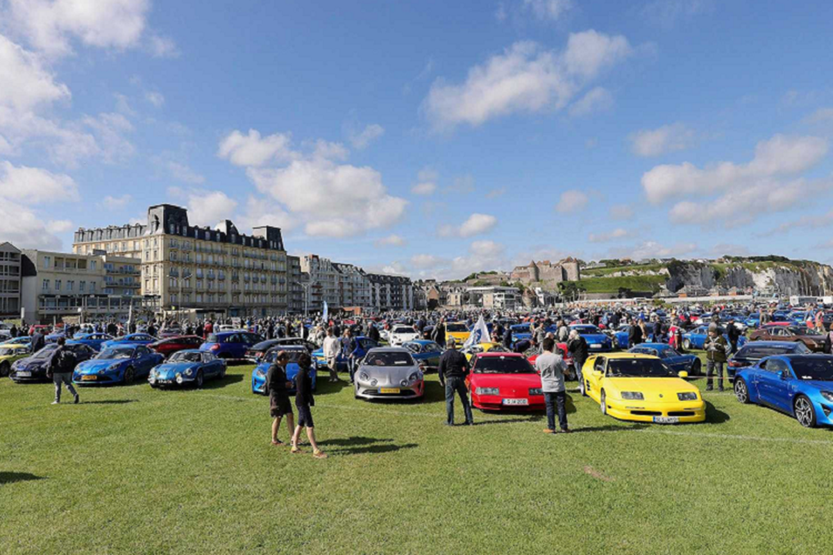 Alpine A110 GT phien ban ky niem 100 nam ngay sinh nha sang lap-Hinh-7