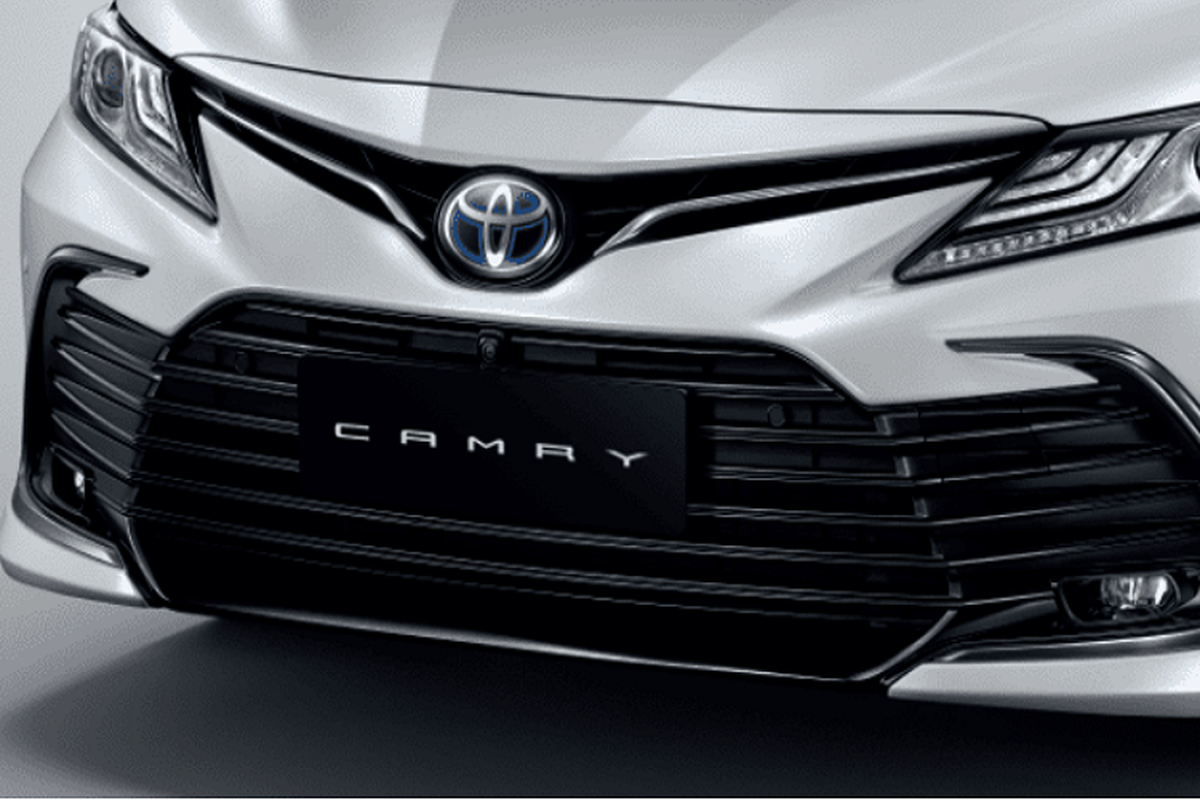 Can canh Toyota Camry 60th Anniversary 2022 dac biet tu 1,09 ty dong-Hinh-2