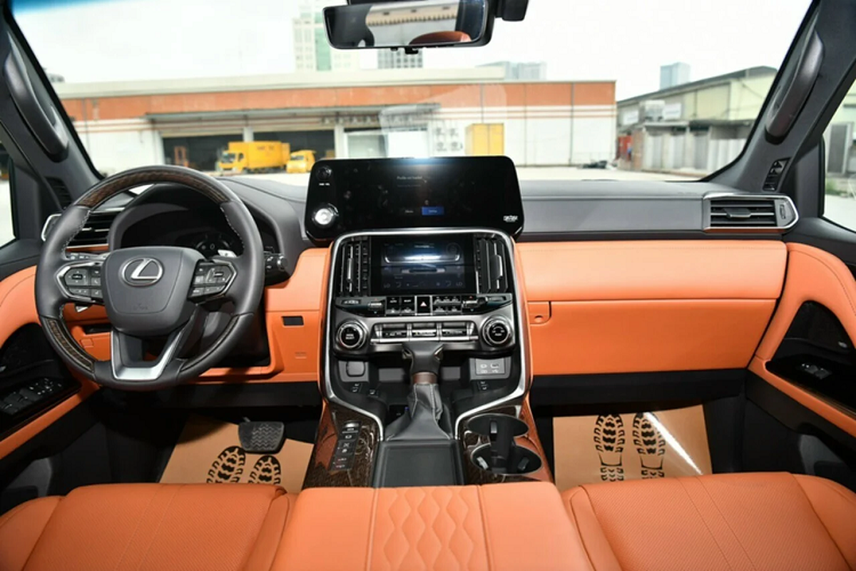 Lexus LX600 Ultra Luxury hon 10 ty ve Viet Nam sang chanh co nao?-Hinh-5