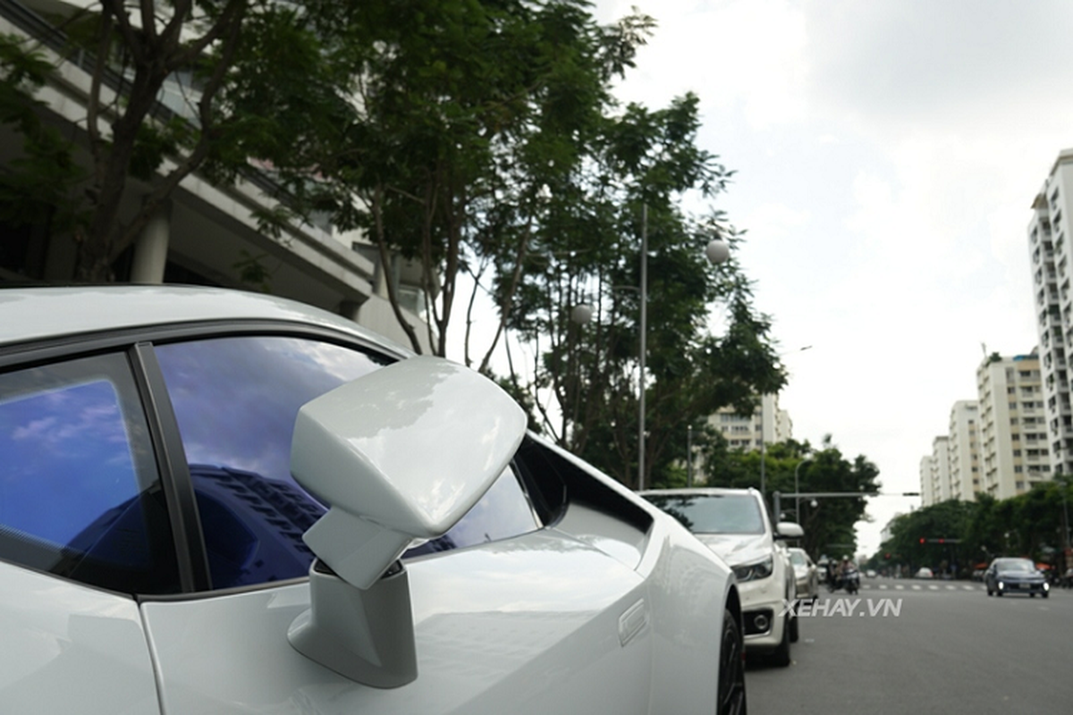 Lamborghini Huracan EVO thu 2 ve Viet Nam, chi khoang 15 ty dong-Hinh-7
