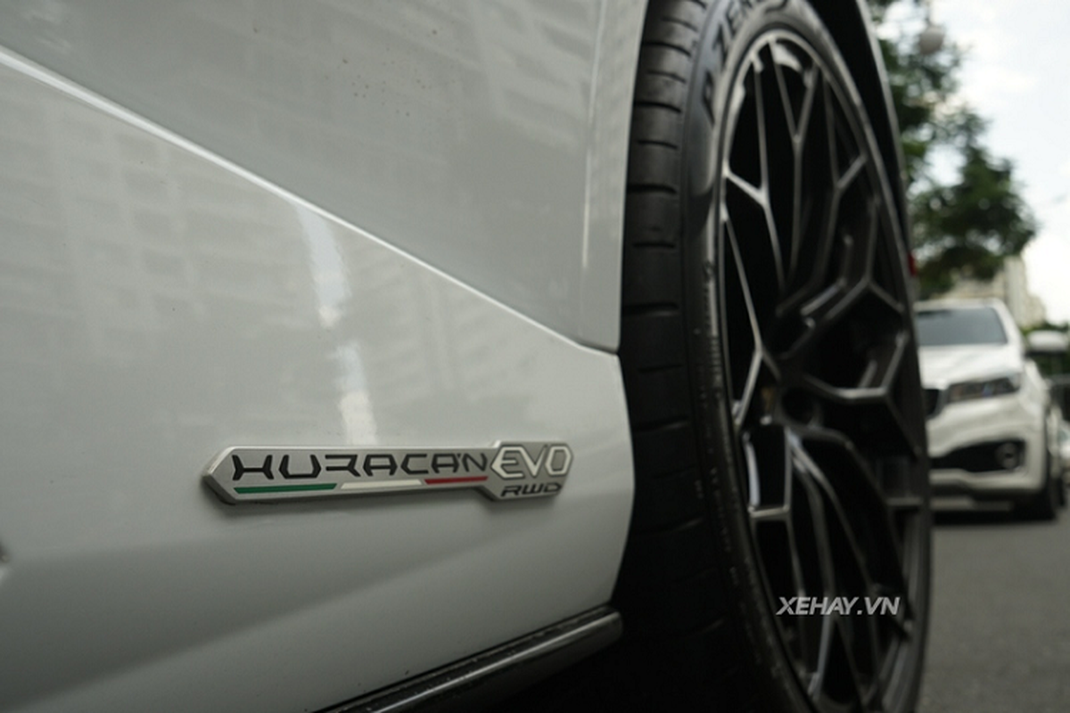 Lamborghini Huracan EVO thu 2 ve Viet Nam, chi khoang 15 ty dong-Hinh-8