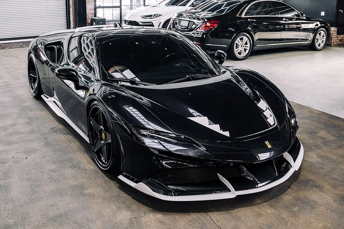 Ngam sieu xe Ferrari SF90 Stradale do bodykit carbon 