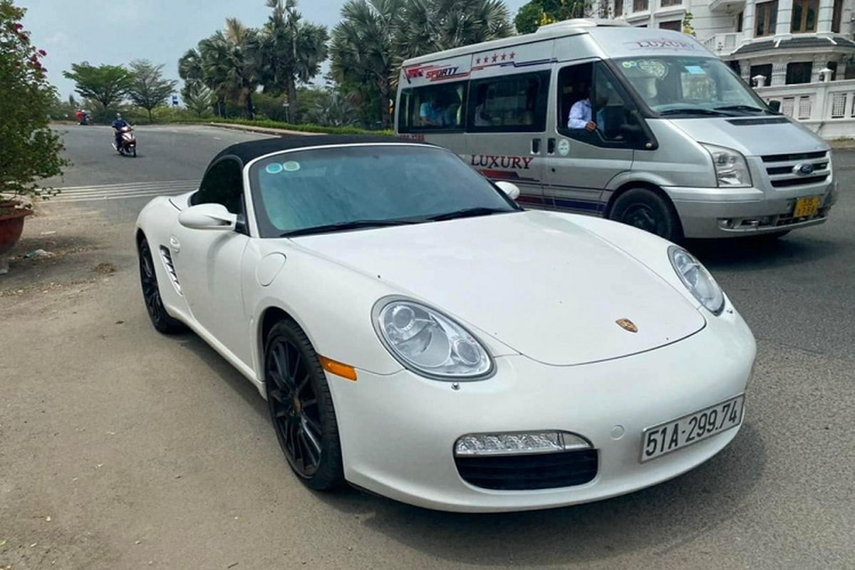 Porsche Boxster gan 15 tuoi o Sai Gon, 