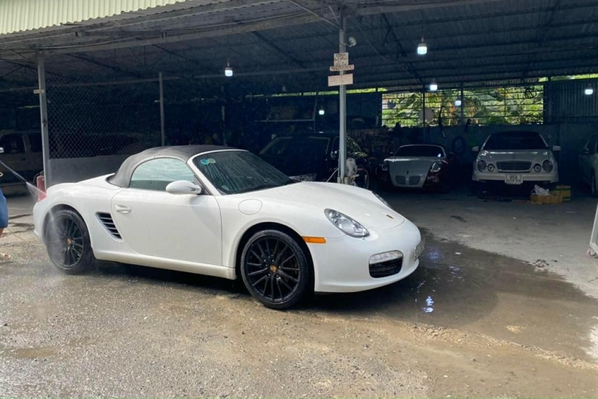 Porsche Boxster gan 15 tuoi o Sai Gon, 