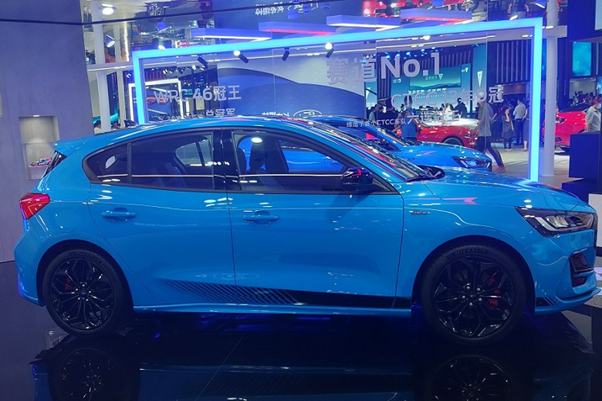 Ford Focus 2022 - xe gia dinh 