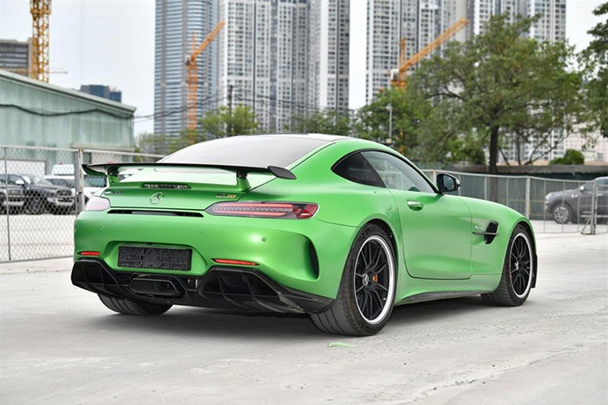 Chi tiet Mercedes-AMG GT R nhap tu 