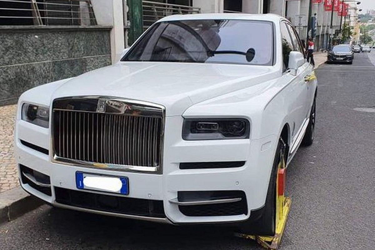 Rolls-Royce Cullinan cua Cristiano Ronaldo bi 