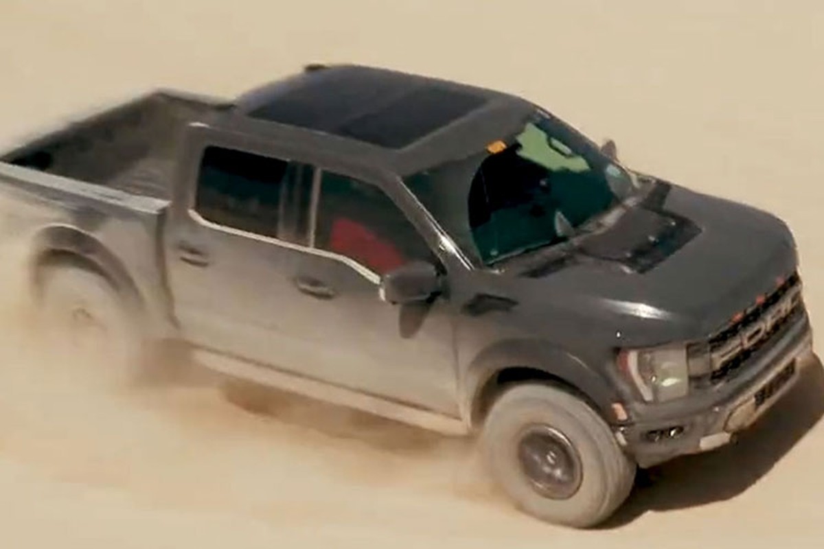 Ford F-150 Raptor R 2023 da san sang 