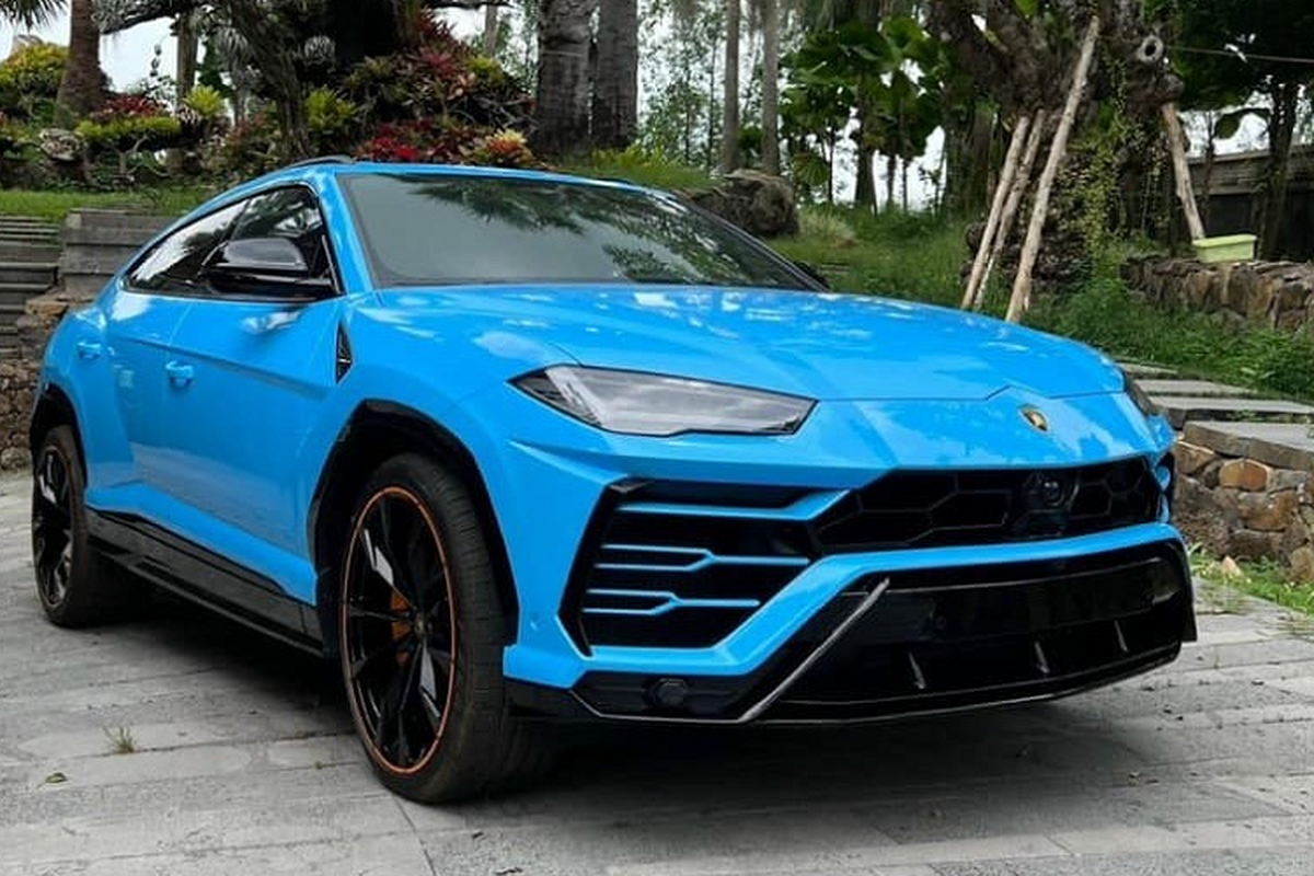 Lamborghini Urus hon 20 ty mau Blu Cepheus doc nhat tai Viet Nam