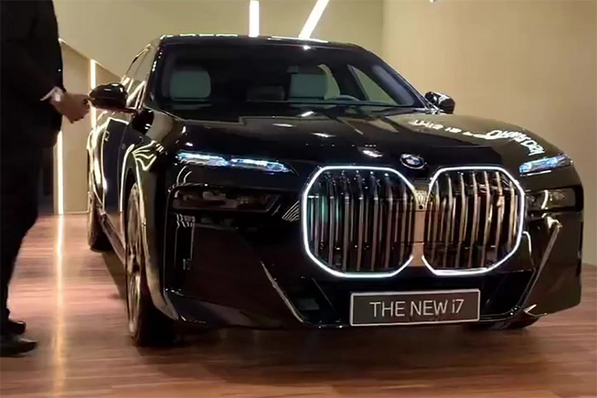 BMW i7 2023 chay 625km/lan sac toi Dong Nam A, 