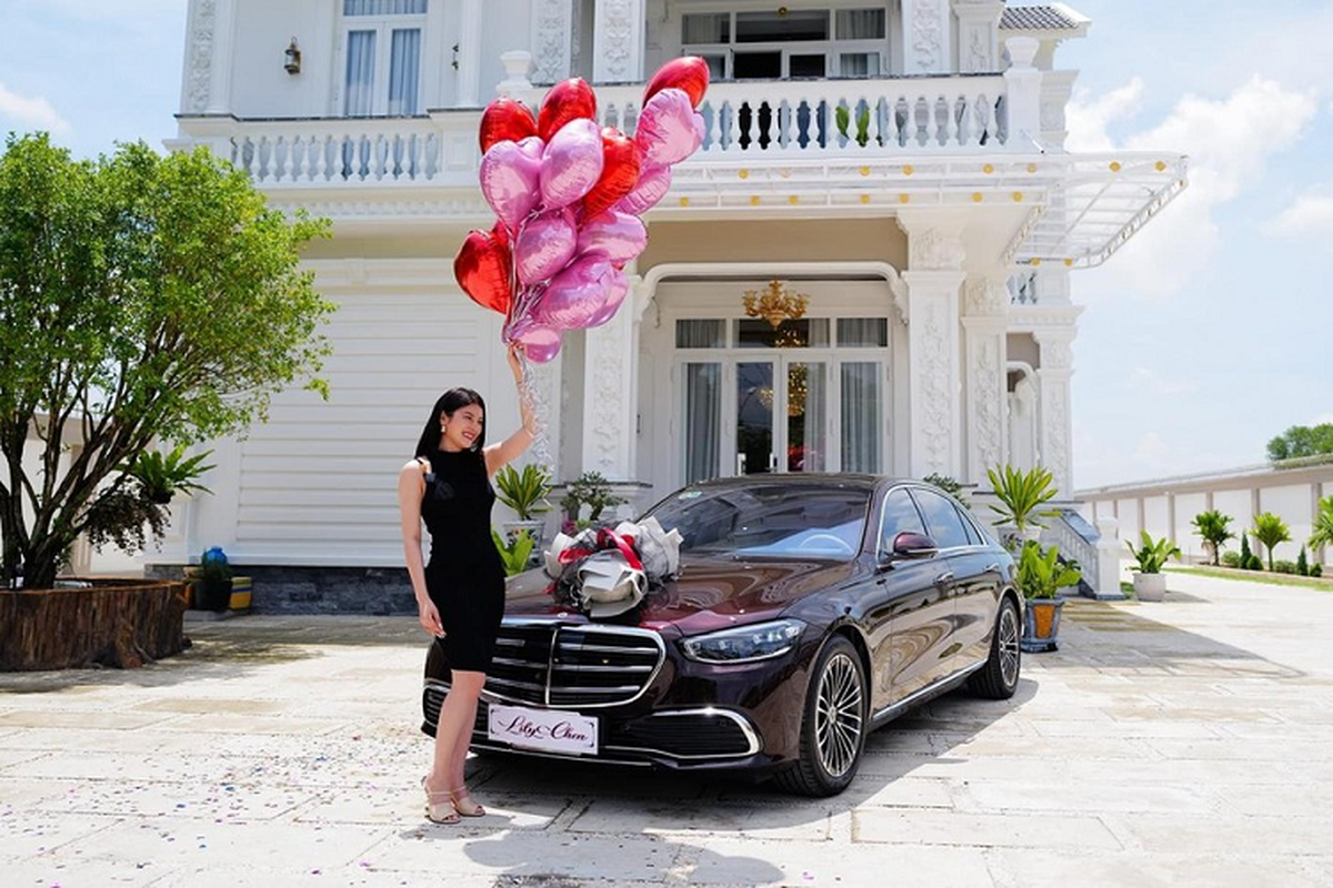 “Ngoc nu bolero” Lily Chen tau Mercedes-Benz S450 2022 hon 5 ty