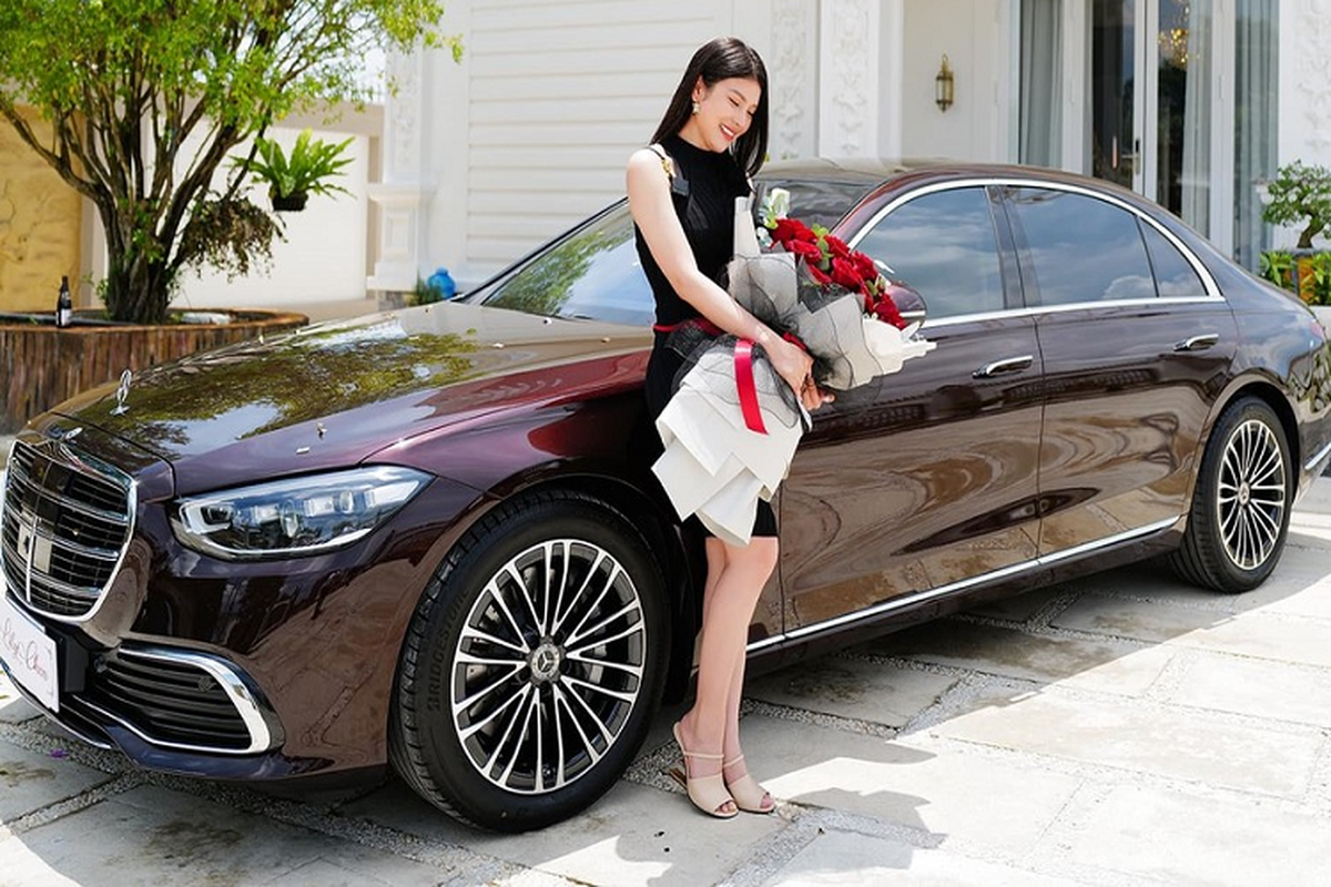 “Ngoc nu bolero” Lily Chen 18 thang tau 4 xe Mercedes-Benz tien ty-Hinh-6