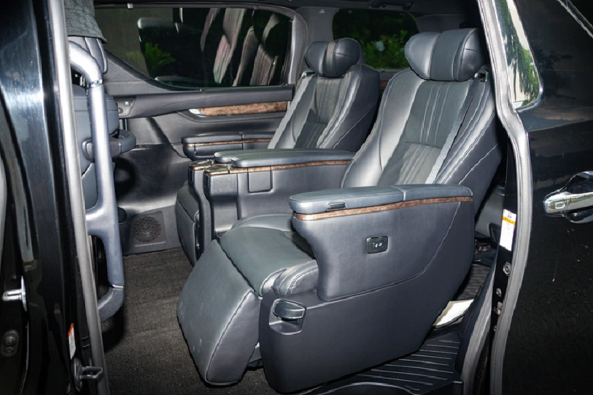 Toyota Alphard - 