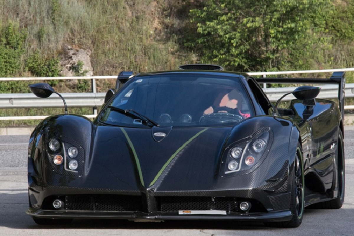 Pagani Zonda LM Roadster trieu do, doc nhat the gioi lap mui ra sao?-Hinh-2