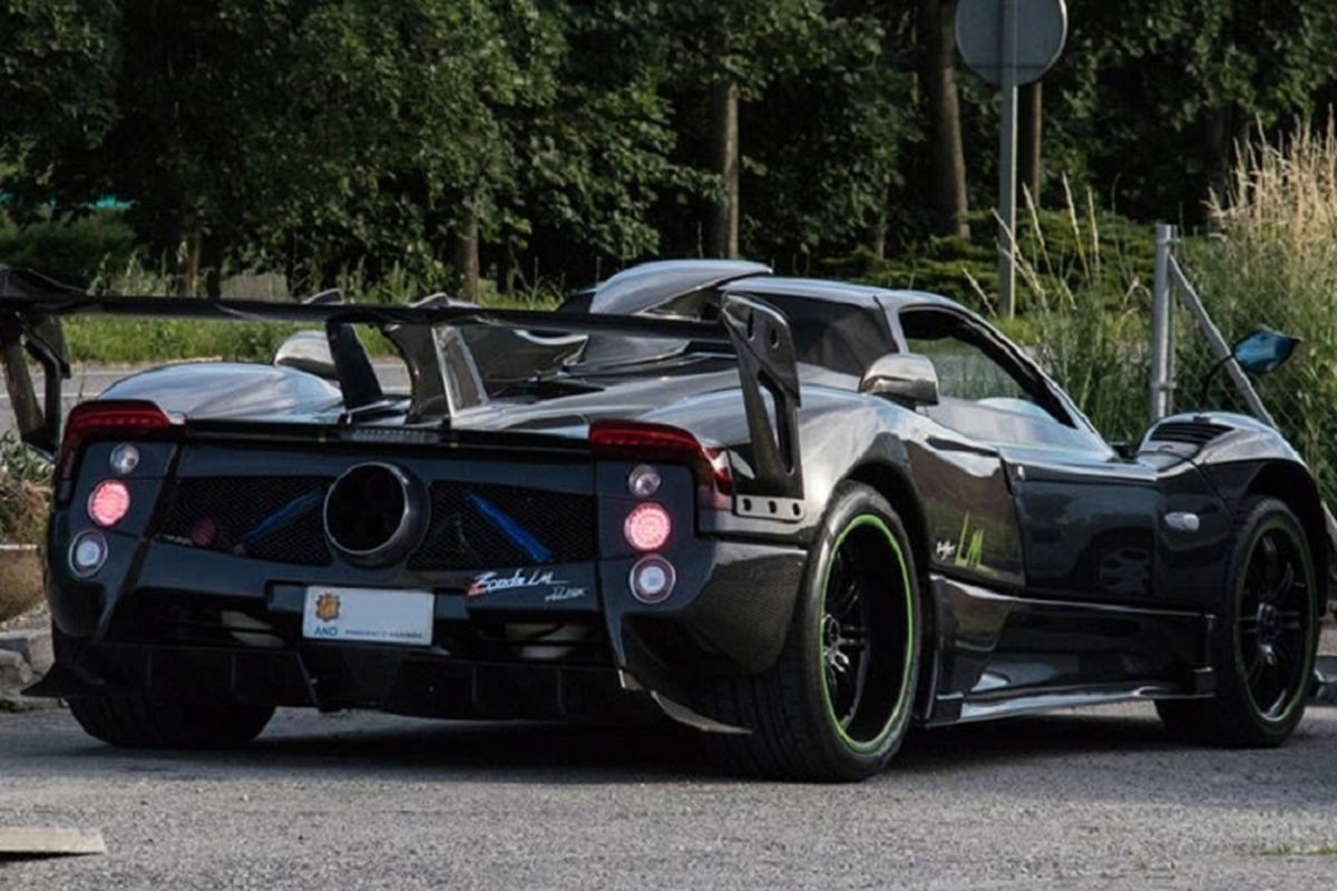 Pagani Zonda LM Roadster trieu do, doc nhat the gioi lap mui ra sao?-Hinh-4