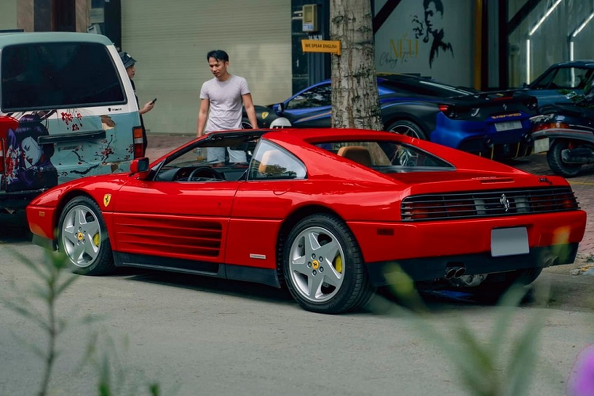 Ferrari 348 TS va F355 Berlinetta 