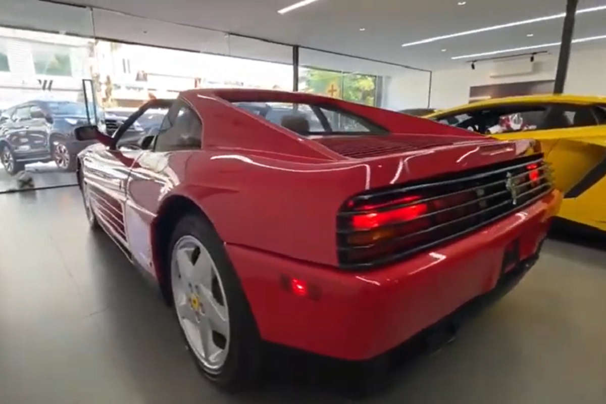 Ferrari 348 TS va F355 Berlinetta 