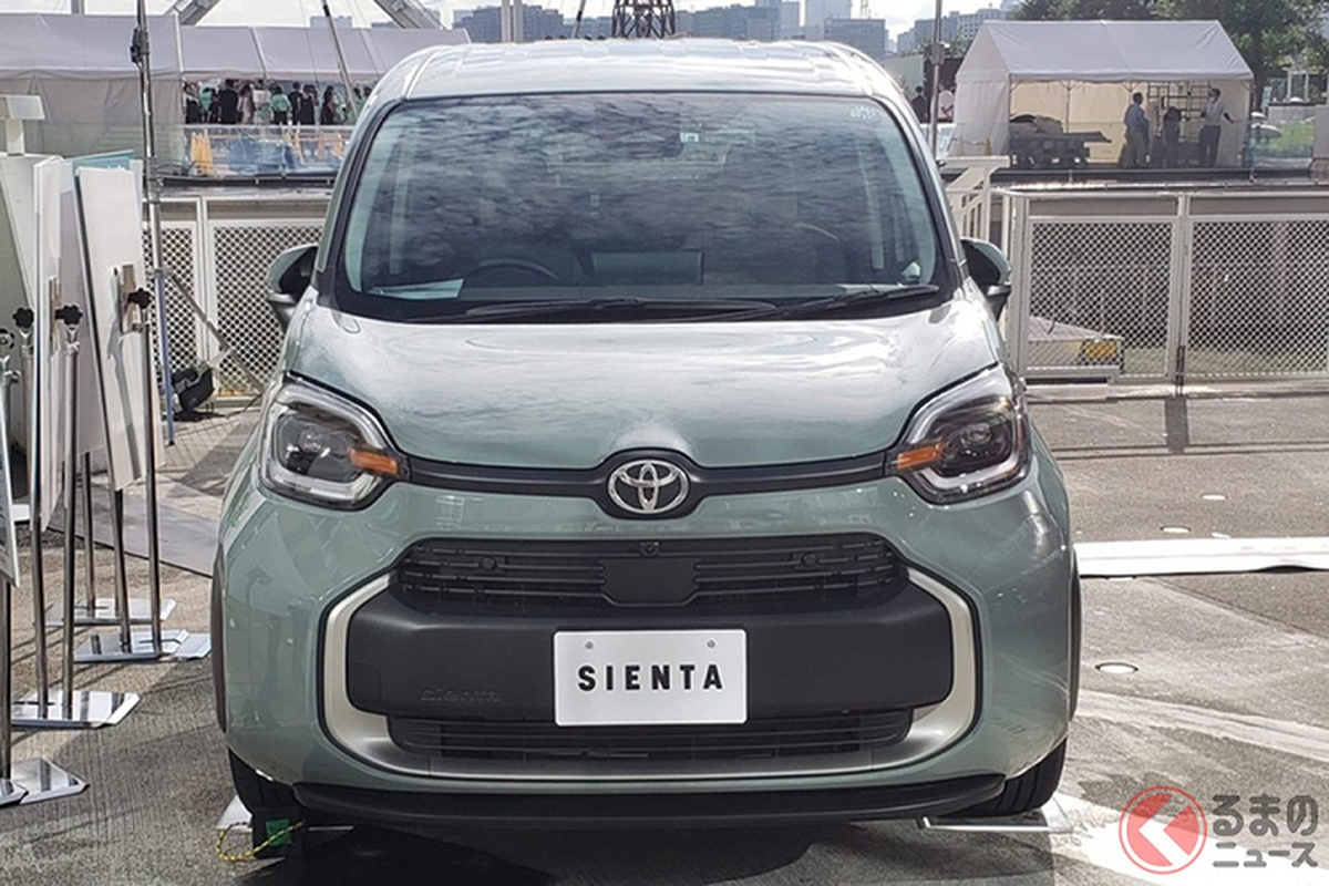 Can canh Toyota Sienta 2023 - MPV 