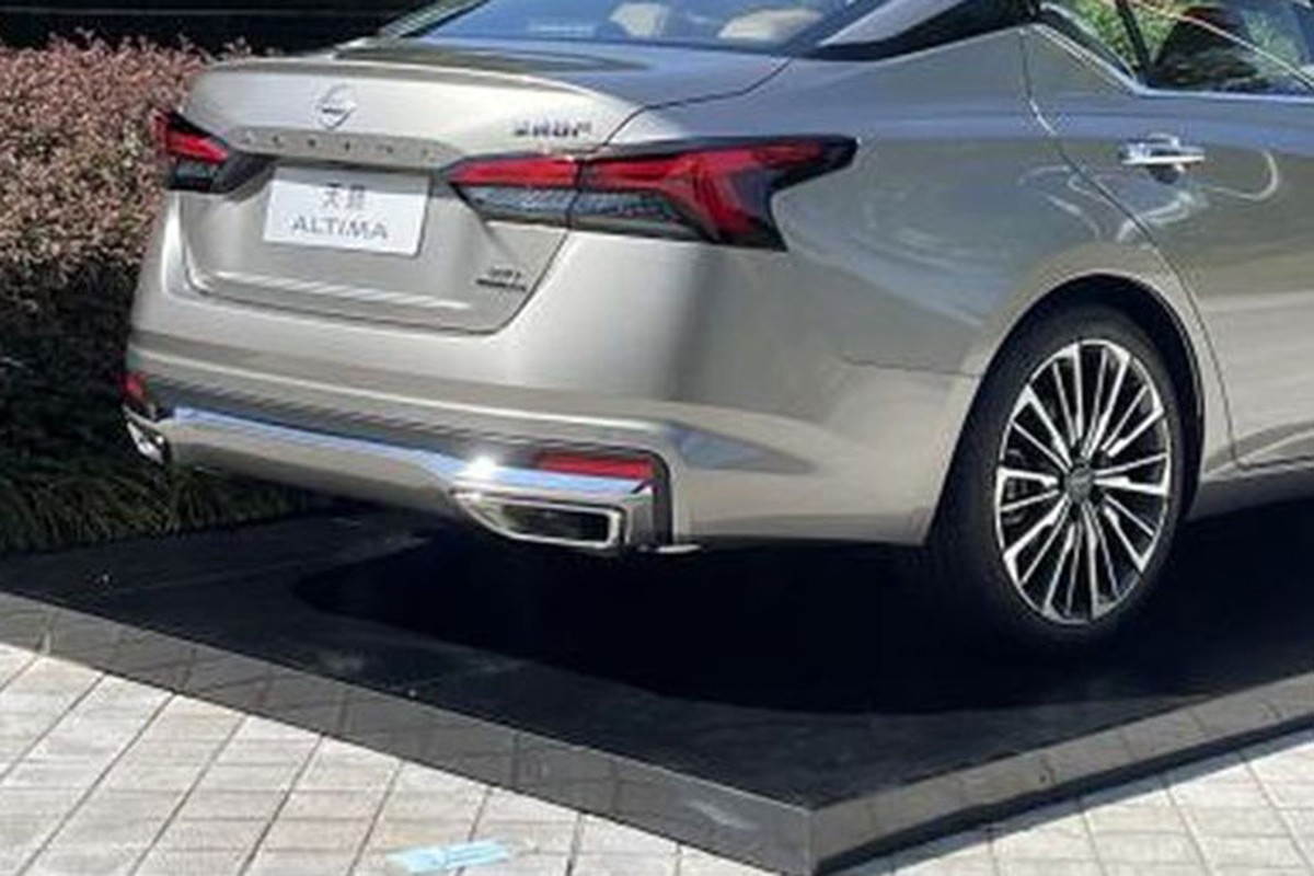 Nissan Teana 2023 chinh thuc trinh lang, lam 