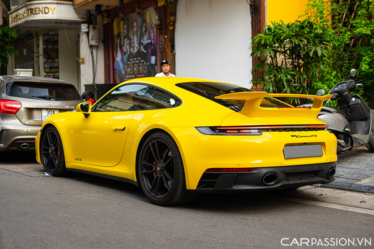 Cham mat Porsche 911 Carrera GTS tu 8,8 ty cua dan choi Ha Noi-Hinh-9