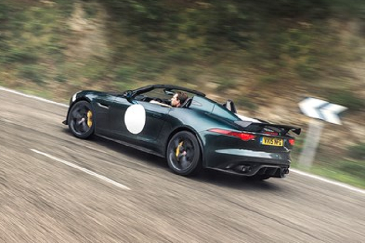 Lo dien dai gia so huu Jaguar F-Type Project 7 tai Malaysia-Hinh-5