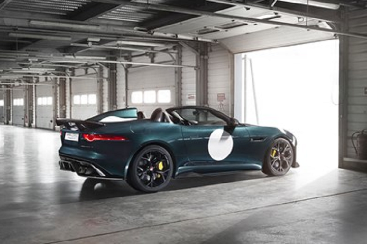 Lo dien dai gia so huu Jaguar F-Type Project 7 tai Malaysia-Hinh-8