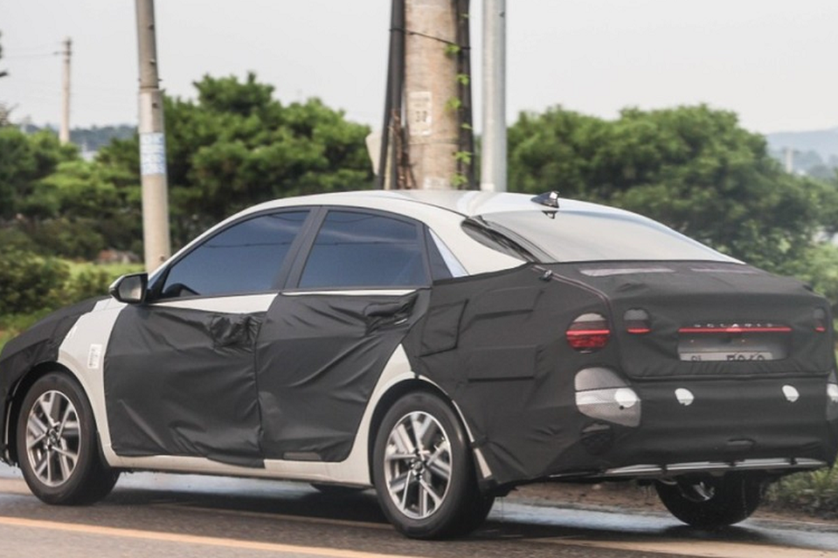 Hyundai Accent 2023 day cong nghe van thua Toyota Vios o phanh tay-Hinh-8