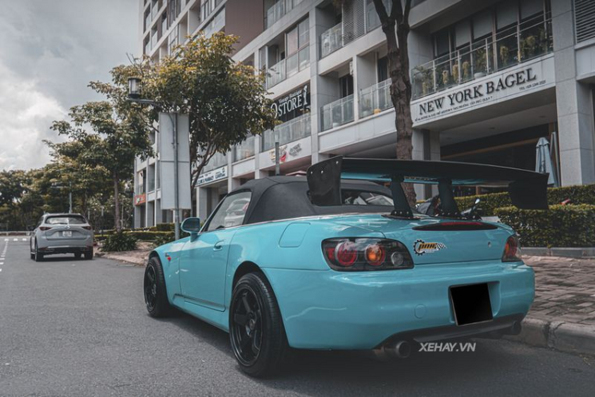 Honda S2000 huyen thoai hon 20 nam tuoi tha dang tren pho Sai Gon-Hinh-5