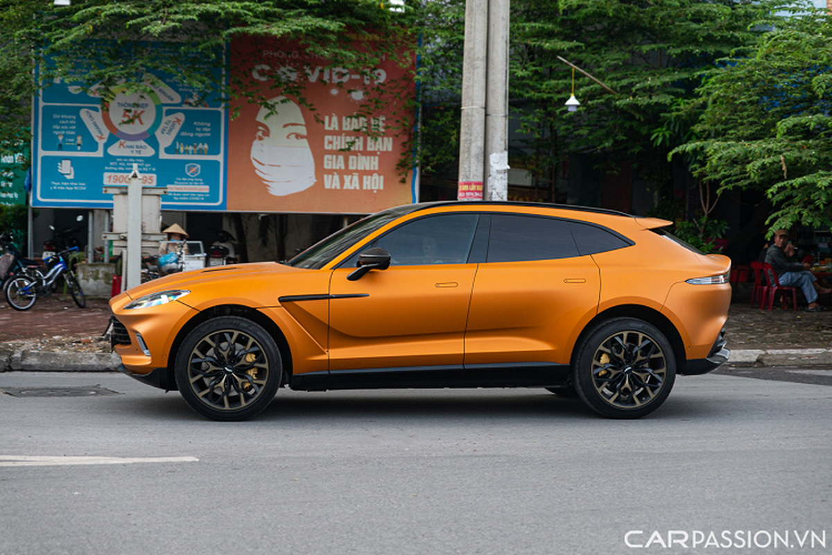 Aston Martin DBX hon 16,7 ty dong cua dai gia my pham Ha Noi-Hinh-4