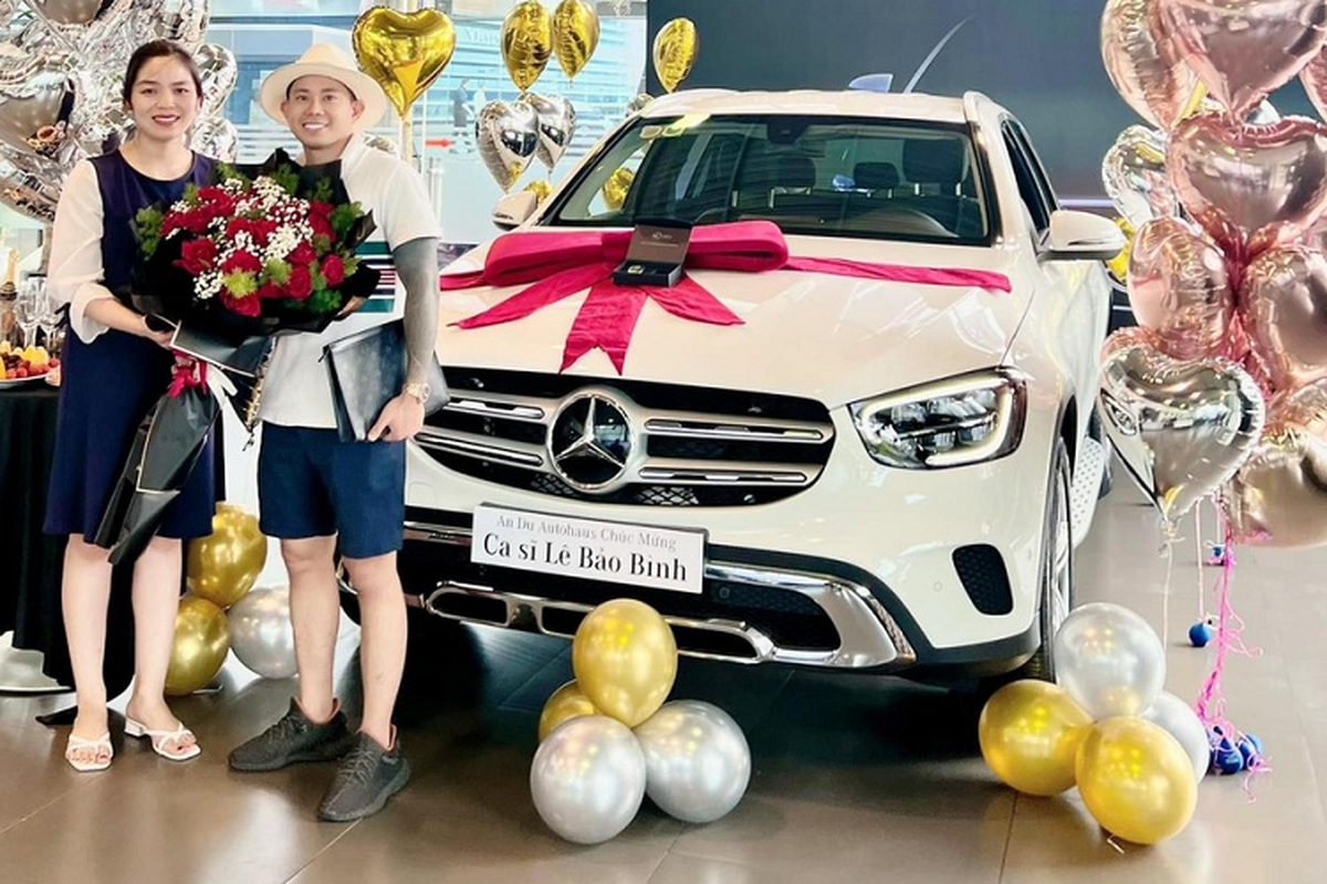 Ca si Le Bao Binh tau Mercedes-Benz GLC 200 hon 1,8 ty dong-Hinh-2