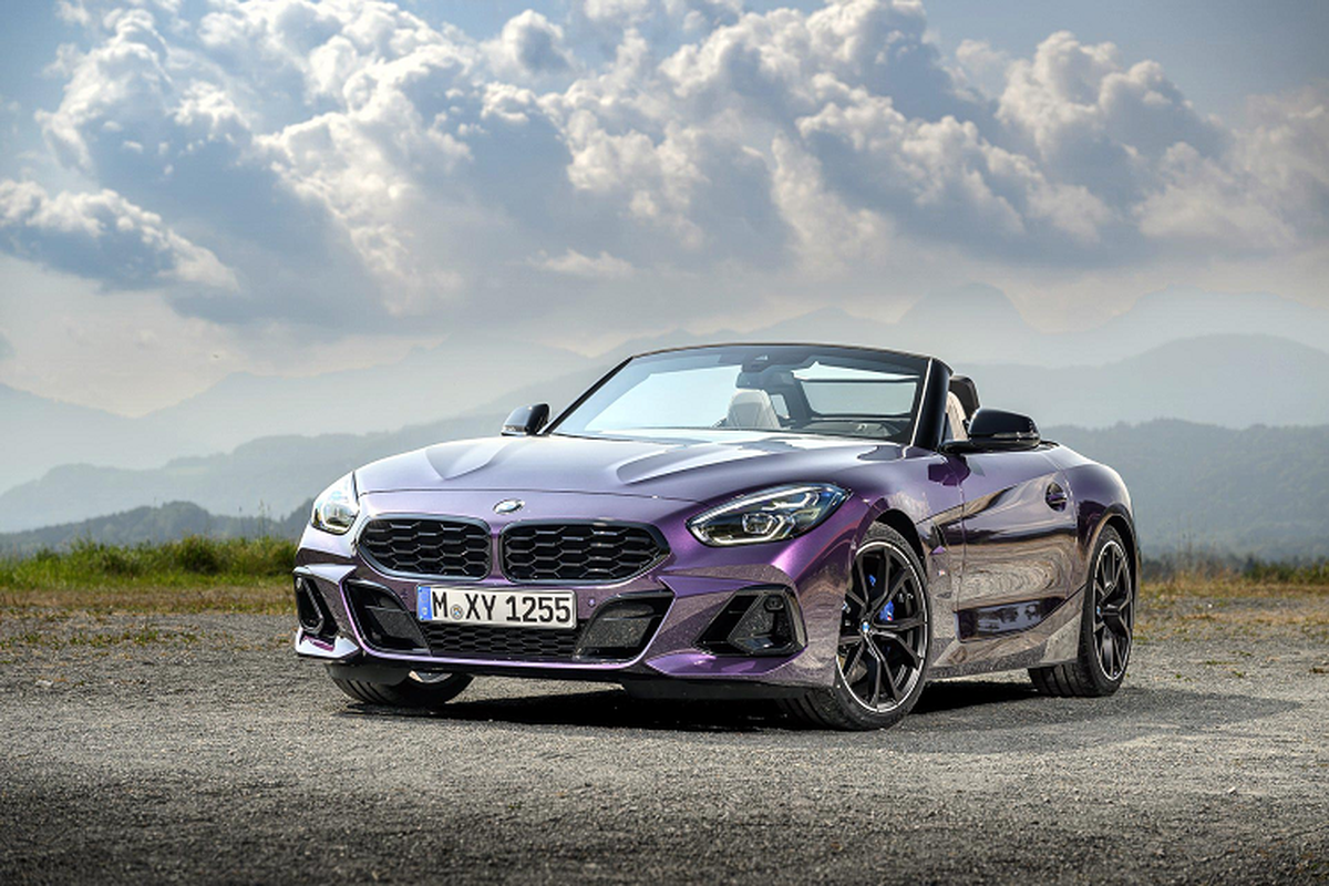 BMW Z4 2023 nang cap tu 52.800 USD, them mau 